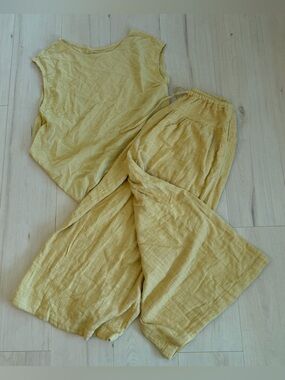 Free People Light Yellow Two-Piece Set Small Like New